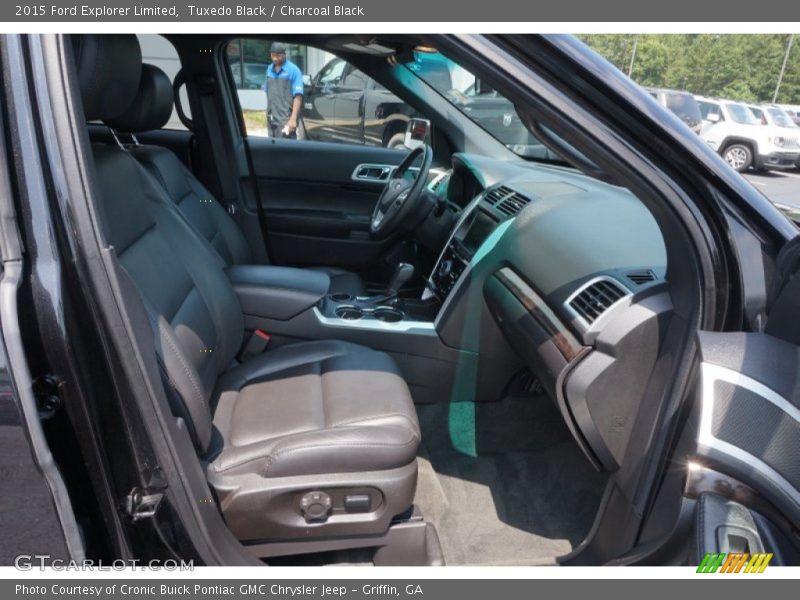 Tuxedo Black / Charcoal Black 2015 Ford Explorer Limited
