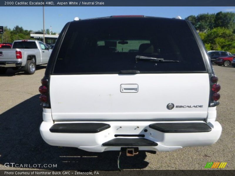Aspen White / Neutral Shale 2000 Cadillac Escalade 4WD