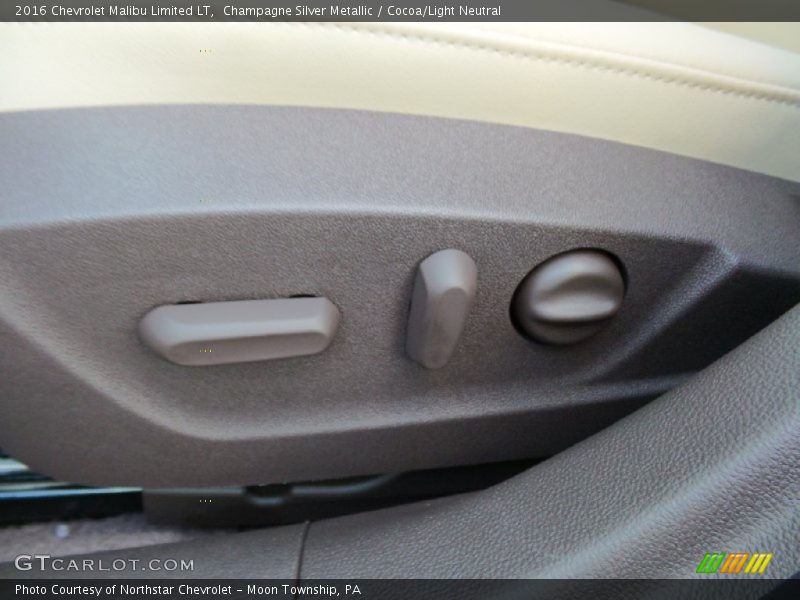 Champagne Silver Metallic / Cocoa/Light Neutral 2016 Chevrolet Malibu Limited LT
