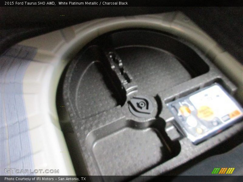 White Platinum Metallic / Charcoal Black 2015 Ford Taurus SHO AWD