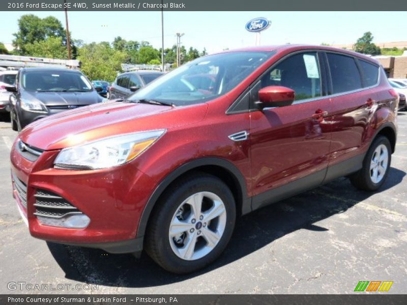 Sunset Metallic / Charcoal Black 2016 Ford Escape SE 4WD