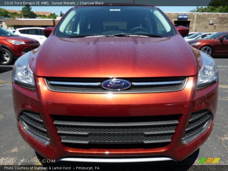 Sunset Metallic / Charcoal Black 2016 Ford Escape SE 4WD