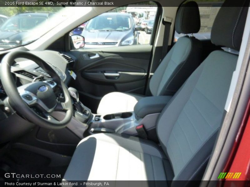 Sunset Metallic / Charcoal Black 2016 Ford Escape SE 4WD