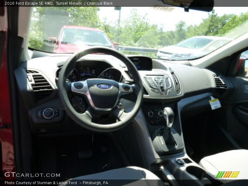 Sunset Metallic / Charcoal Black 2016 Ford Escape SE 4WD
