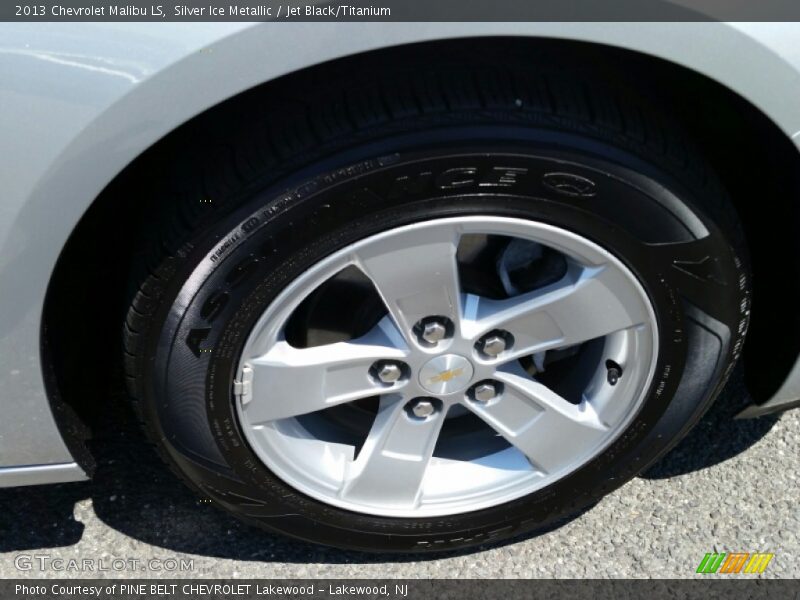 Silver Ice Metallic / Jet Black/Titanium 2013 Chevrolet Malibu LS