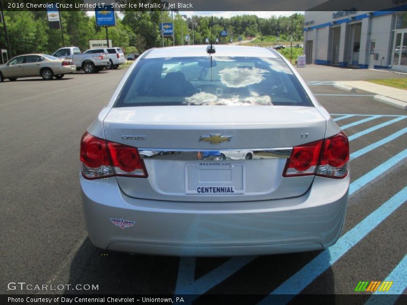 Silver Ice Metallic / Jet Black 2016 Chevrolet Cruze Limited LT