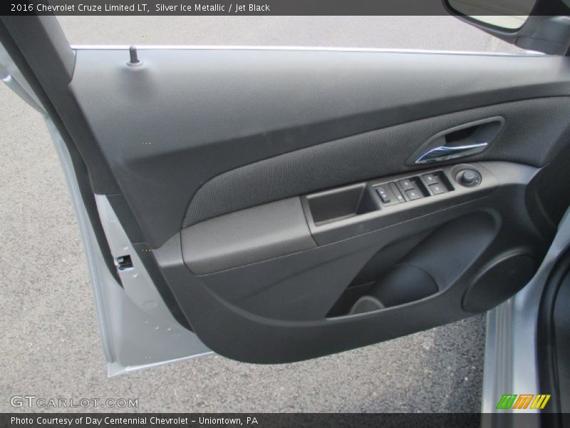 Silver Ice Metallic / Jet Black 2016 Chevrolet Cruze Limited LT