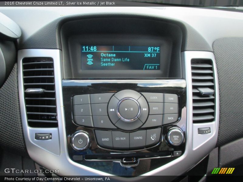 Silver Ice Metallic / Jet Black 2016 Chevrolet Cruze Limited LT