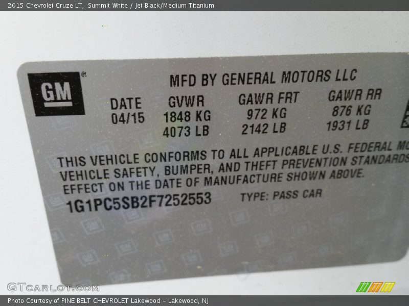 Summit White / Jet Black/Medium Titanium 2015 Chevrolet Cruze LT