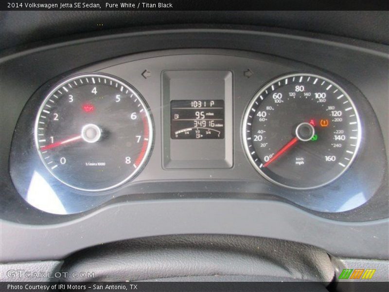 Pure White / Titan Black 2014 Volkswagen Jetta SE Sedan