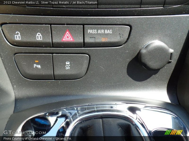 Silver Topaz Metallic / Jet Black/Titanium 2013 Chevrolet Malibu LS