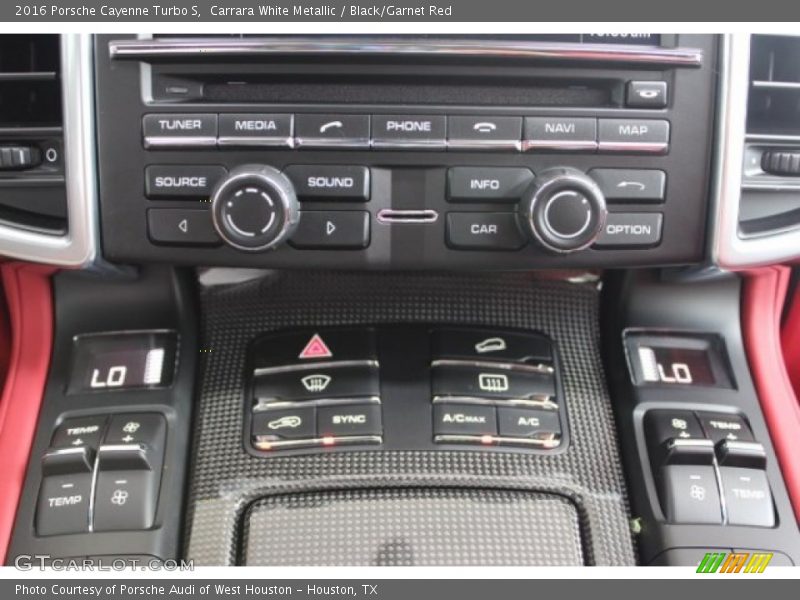 Controls of 2016 Cayenne Turbo S