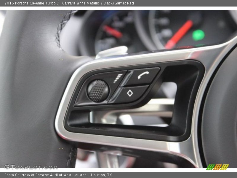 Controls of 2016 Cayenne Turbo S