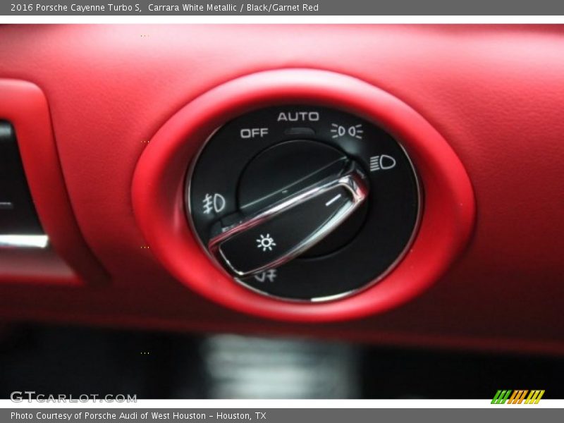 Controls of 2016 Cayenne Turbo S