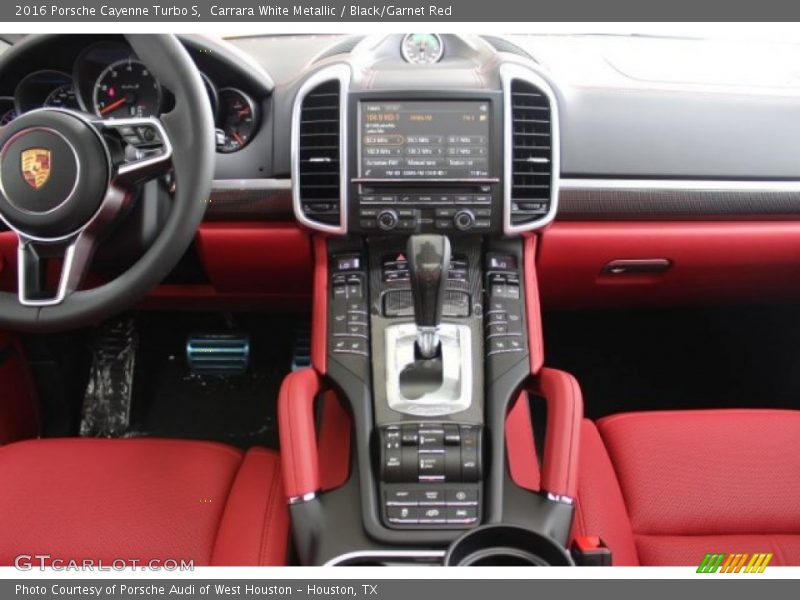 Controls of 2016 Cayenne Turbo S