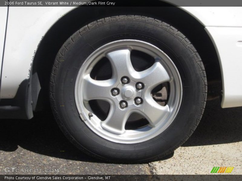 Vibrant White / Medium/Dark Flint Grey 2006 Ford Taurus SE