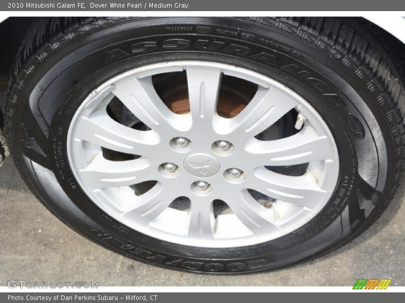 Dover White Pearl / Medium Gray 2010 Mitsubishi Galant FE