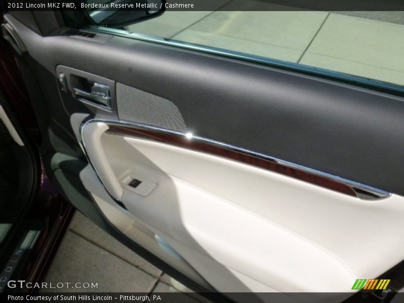 Bordeaux Reserve Metallic / Cashmere 2012 Lincoln MKZ FWD