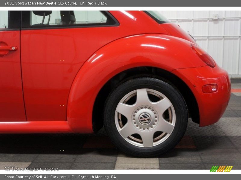 Uni Red / Black 2001 Volkswagen New Beetle GLS Coupe