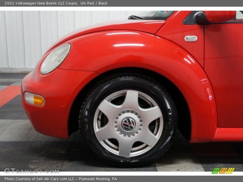 Uni Red / Black 2001 Volkswagen New Beetle GLS Coupe