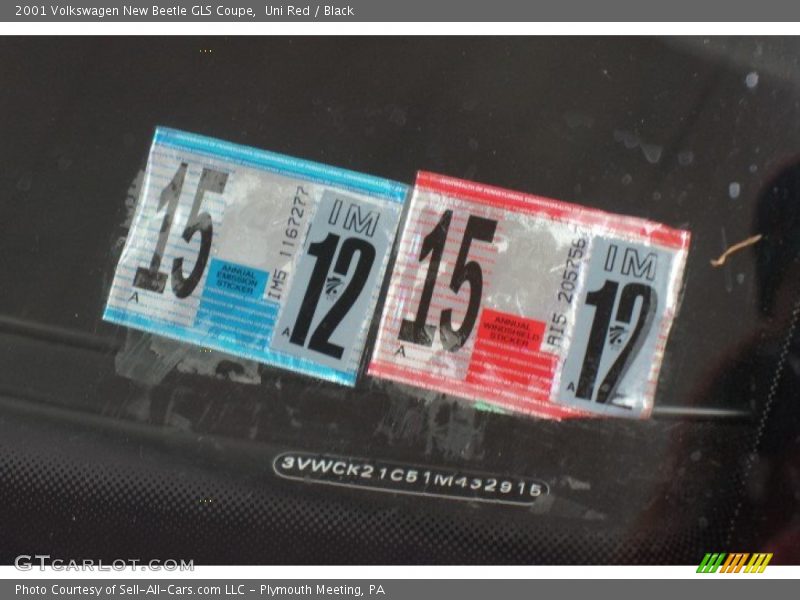 Uni Red / Black 2001 Volkswagen New Beetle GLS Coupe