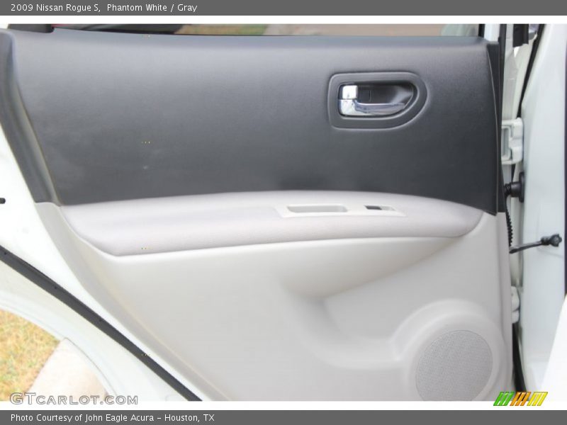 Phantom White / Gray 2009 Nissan Rogue S