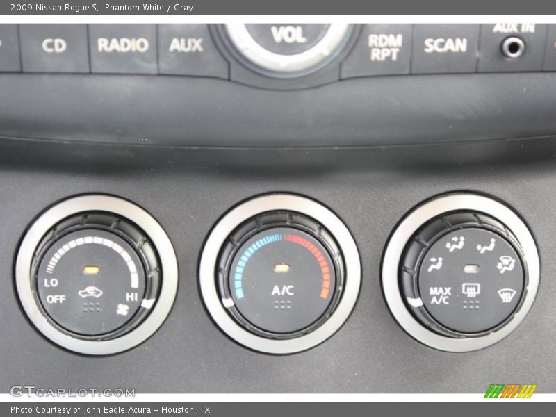 Phantom White / Gray 2009 Nissan Rogue S