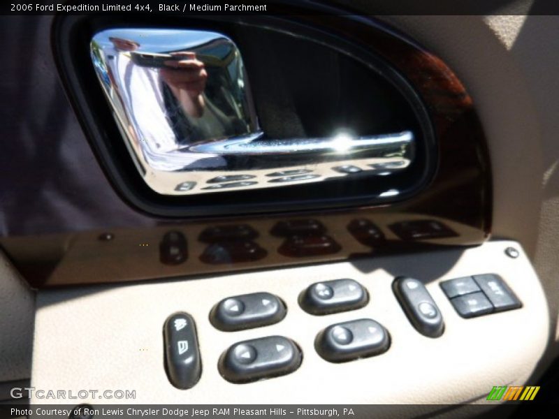 Black / Medium Parchment 2006 Ford Expedition Limited 4x4