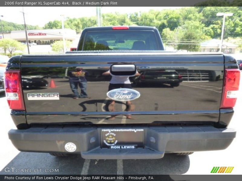 Black / Medium Dark Flint 2006 Ford Ranger XL SuperCab 4x4