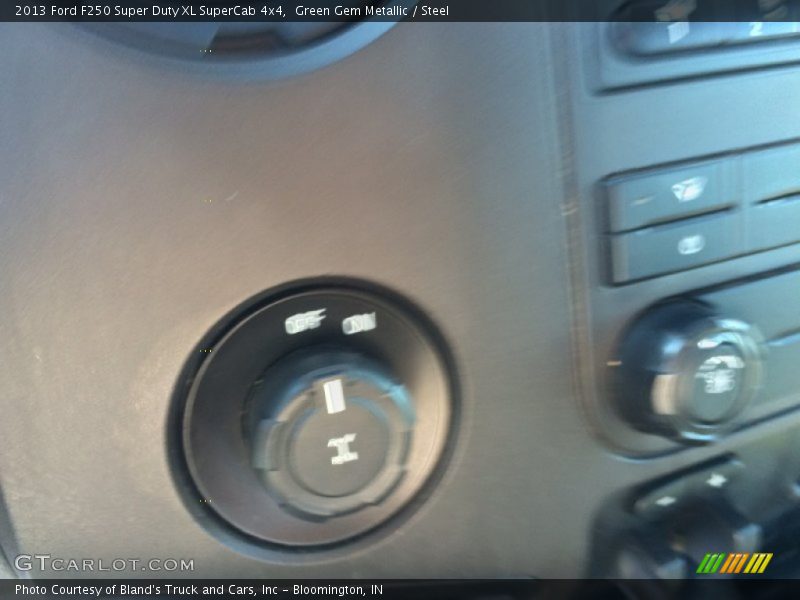 Green Gem Metallic / Steel 2013 Ford F250 Super Duty XL SuperCab 4x4