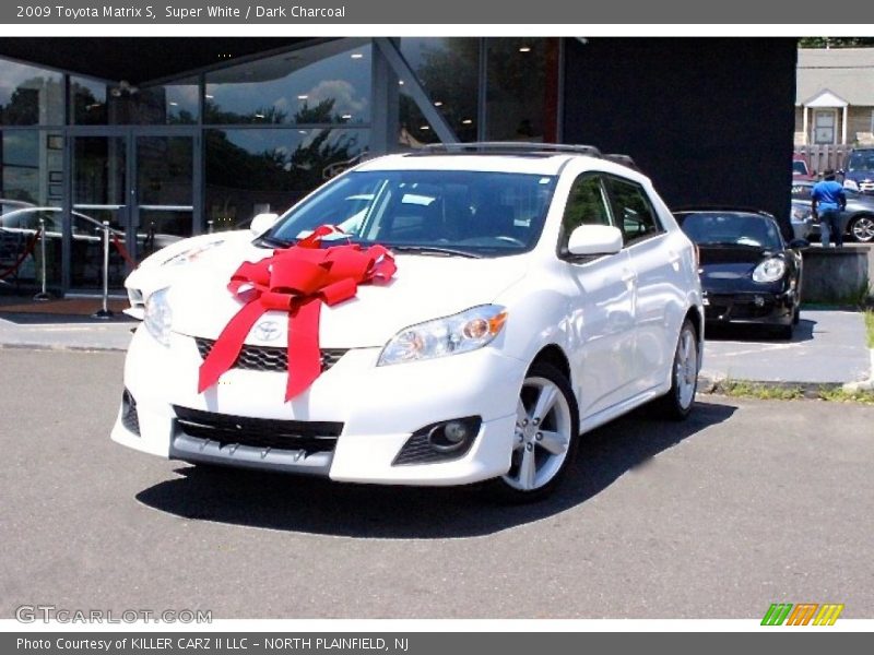 Super White / Dark Charcoal 2009 Toyota Matrix S