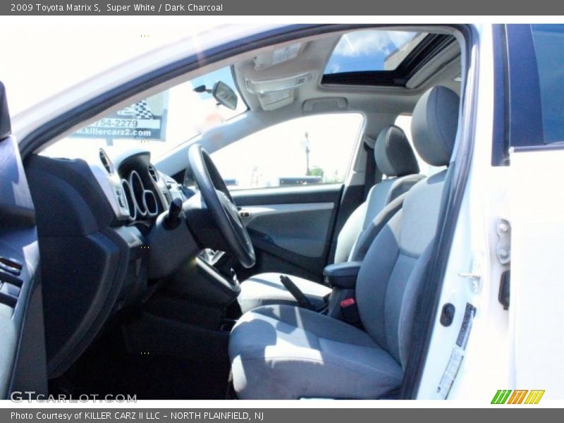 Super White / Dark Charcoal 2009 Toyota Matrix S