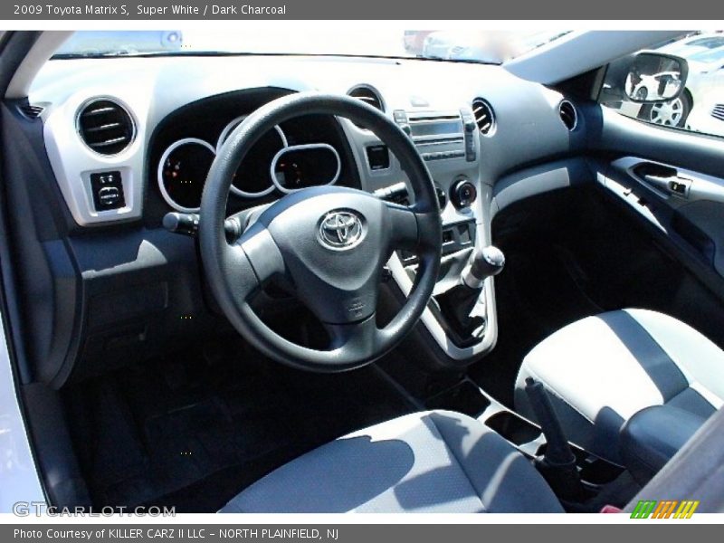Super White / Dark Charcoal 2009 Toyota Matrix S