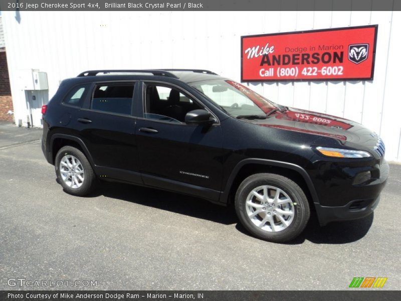 Brilliant Black Crystal Pearl / Black 2016 Jeep Cherokee Sport 4x4