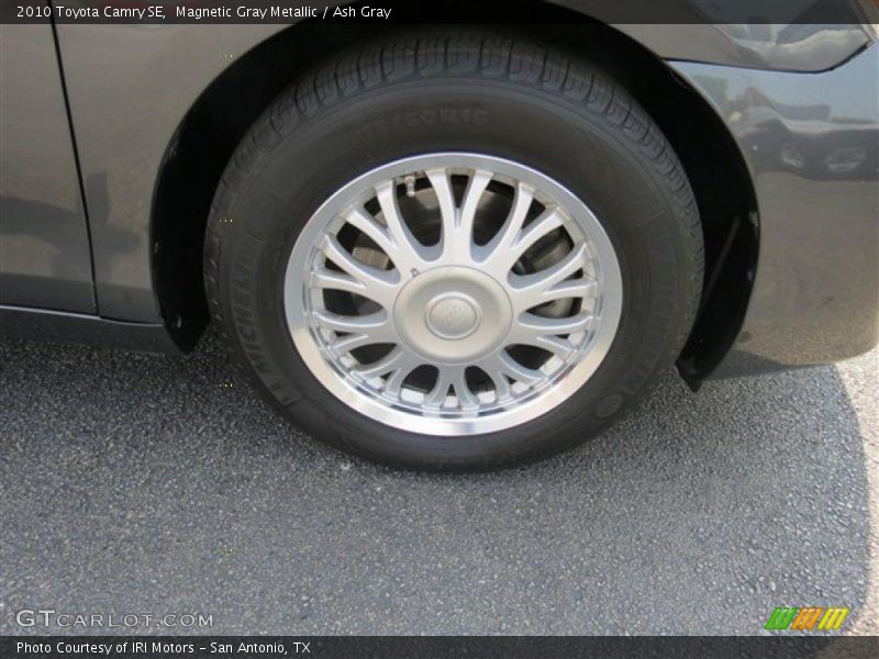 Magnetic Gray Metallic / Ash Gray 2010 Toyota Camry SE