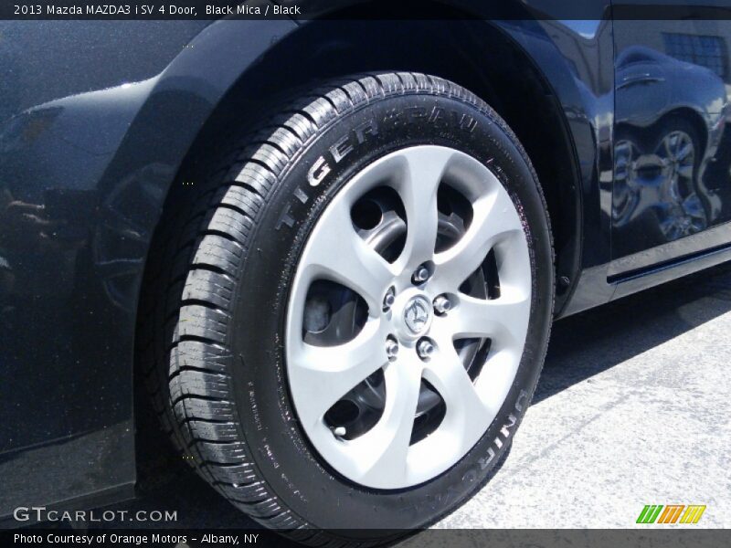 Black Mica / Black 2013 Mazda MAZDA3 i SV 4 Door