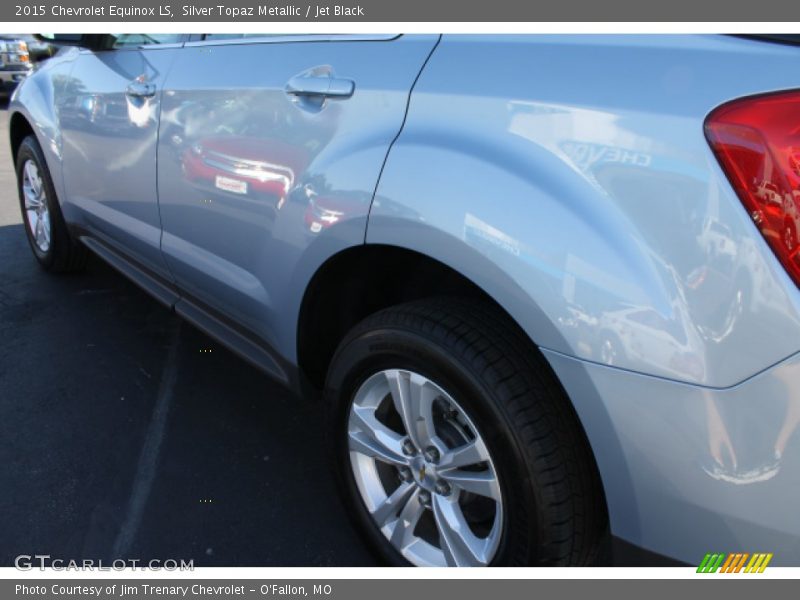 Silver Topaz Metallic / Jet Black 2015 Chevrolet Equinox LS