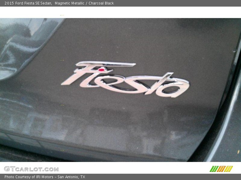 Magnetic Metallic / Charcoal Black 2015 Ford Fiesta SE Sedan