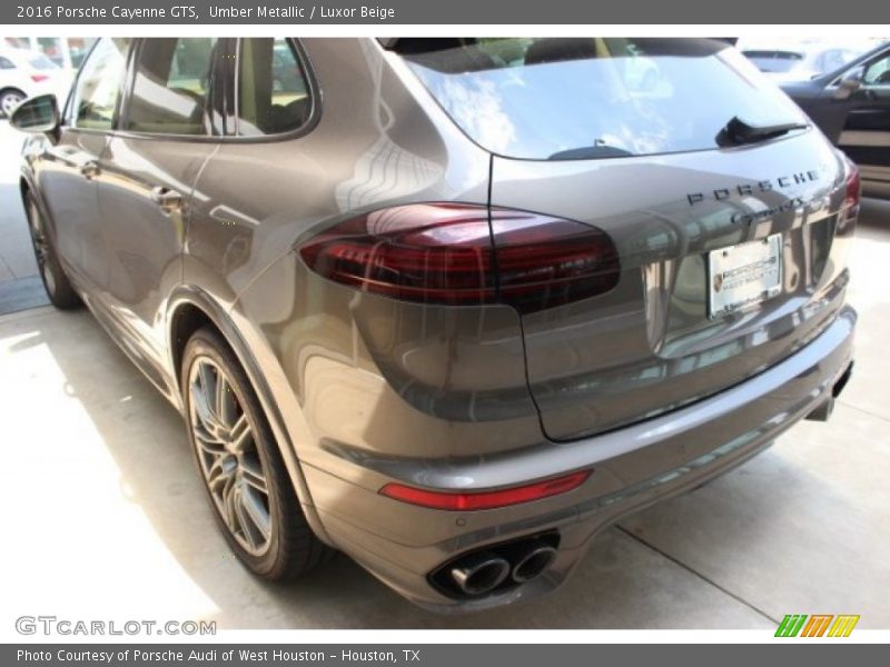 Umber Metallic / Luxor Beige 2016 Porsche Cayenne GTS