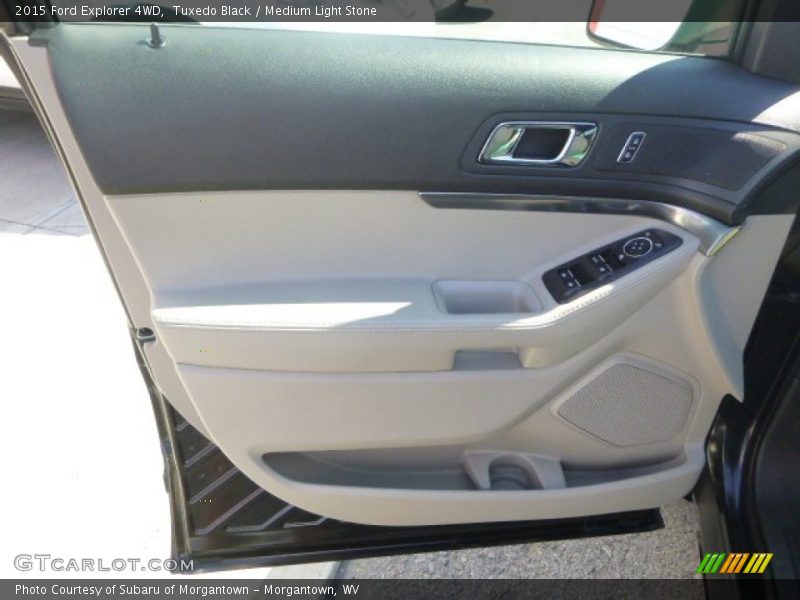Tuxedo Black / Medium Light Stone 2015 Ford Explorer 4WD