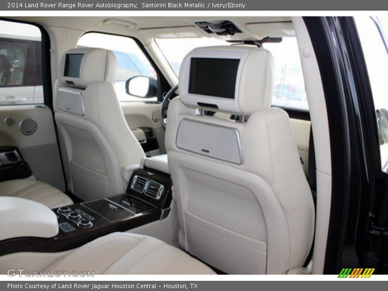 Entertainment System of 2014 Range Rover Autobiography