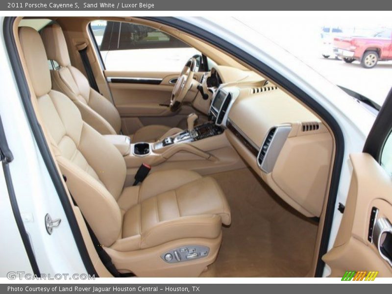 Sand White / Luxor Beige 2011 Porsche Cayenne S