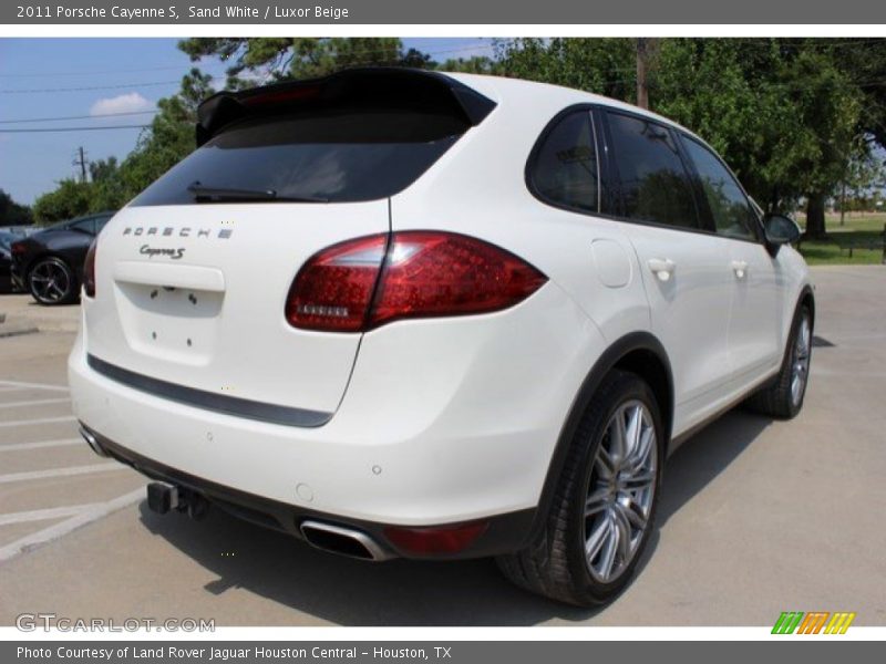 Sand White / Luxor Beige 2011 Porsche Cayenne S