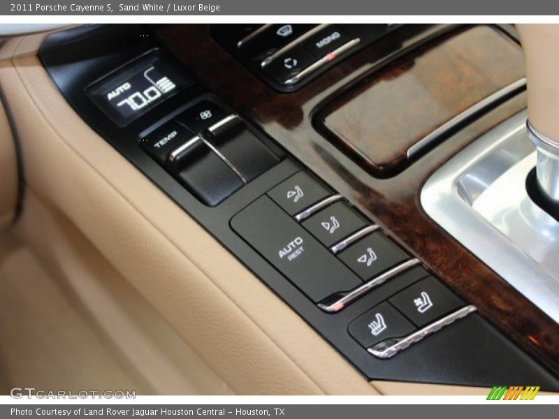 Sand White / Luxor Beige 2011 Porsche Cayenne S