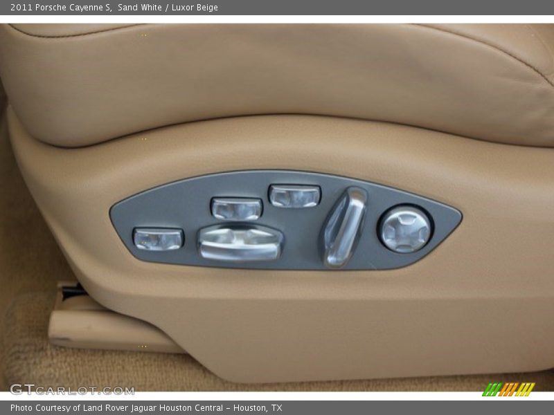 Sand White / Luxor Beige 2011 Porsche Cayenne S