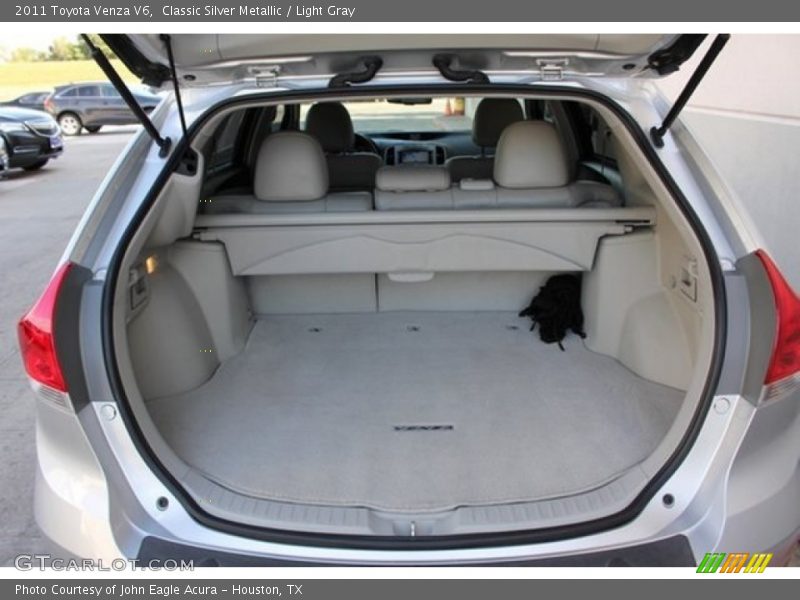 Classic Silver Metallic / Light Gray 2011 Toyota Venza V6