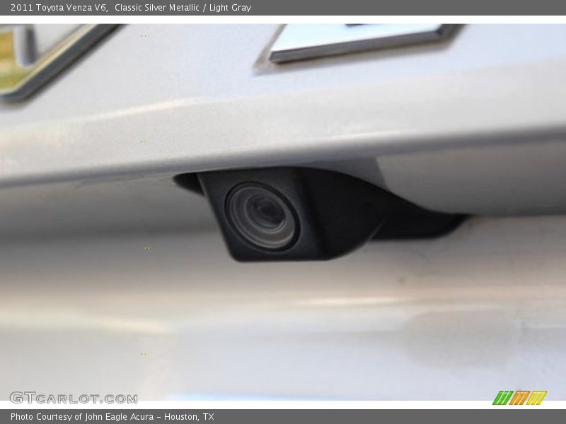 Classic Silver Metallic / Light Gray 2011 Toyota Venza V6