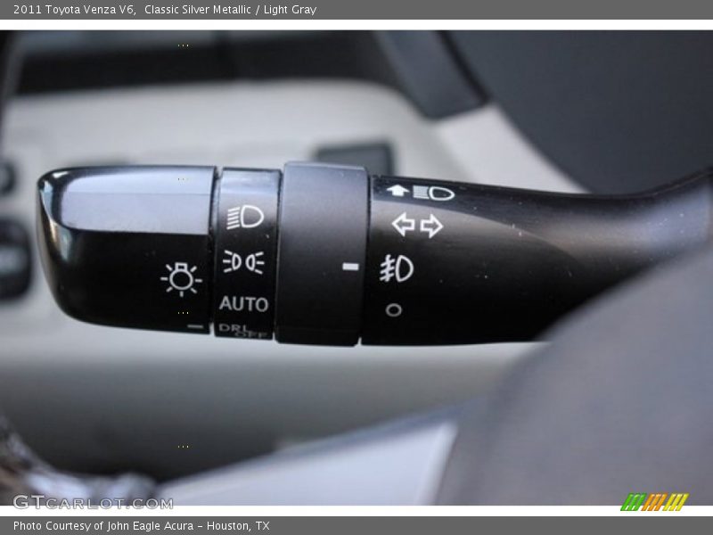 Classic Silver Metallic / Light Gray 2011 Toyota Venza V6