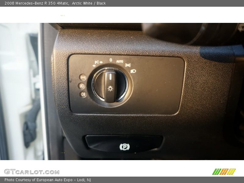 Arctic White / Black 2008 Mercedes-Benz R 350 4Matic