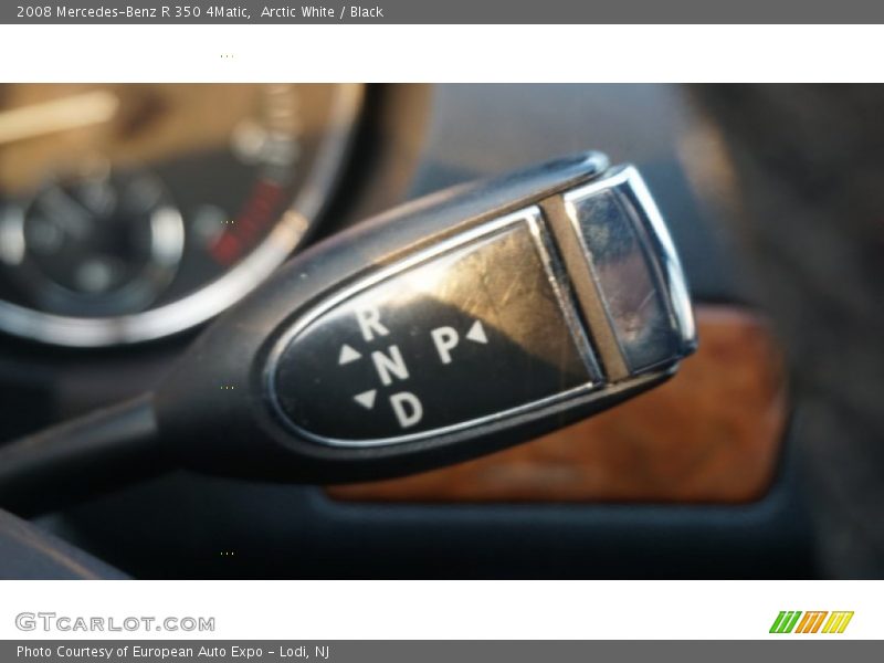Arctic White / Black 2008 Mercedes-Benz R 350 4Matic